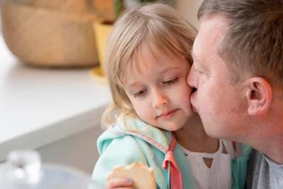 “Daj cioci buziaka” - o dziecięcych granicach