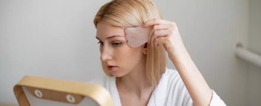 Zmarszczki mimiczne po 30 – skuteczne sposoby na pierwsze oznaki starzenia