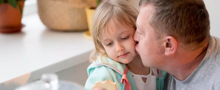 “Daj cioci buziaka” - o dziecięcych granicach