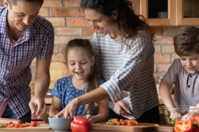 Twoje dziecko nie chce jeść warzyw? 6 prostych trików, które pomogą Ci zachęcić je do ich jedzenia