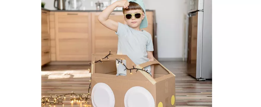 Jak zrobić samochód z kartonu dla dzieci?