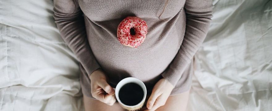 Kwas foliowy w ciąży: dlaczego jest tak ważny i jak go stosować?