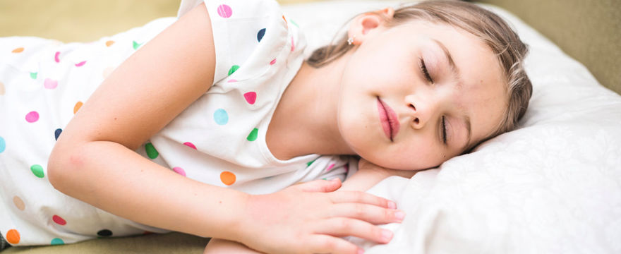 Poduszka dla dziecka – od kiedy maluch może jej używać?