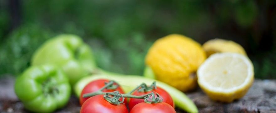 Zjadamy zbyt dużo pestycydów: nowy RAPORT NIK dotyczący owoców i warzyw 