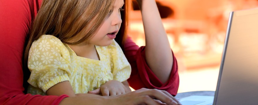 Jak zadbać o bezpieczeństwo dziecka w Internecie? 10 porad!