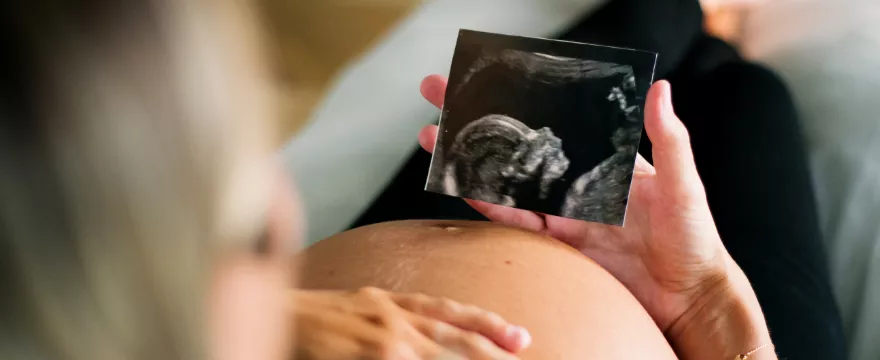 Jak przetrwać trzeci trymestr ciąży? Porady na najczęstsze dolegliwości