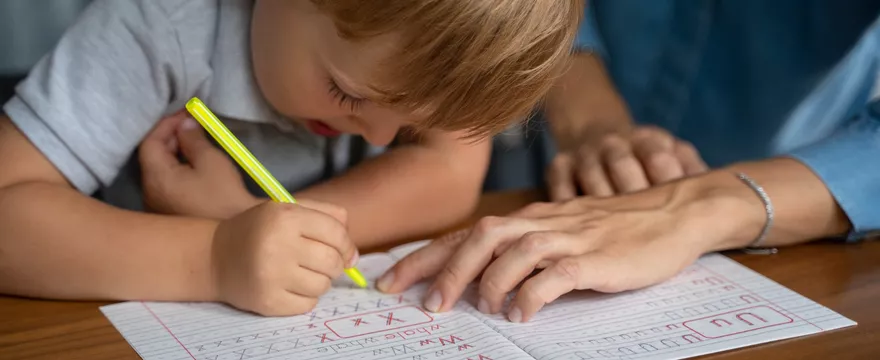 Trudności w nauce – jak je rozpoznać i pomóc dziecku