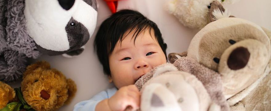 Prezent na roczek: 10 pomysłów na niezapomniany prezent na pierwsze urodziny