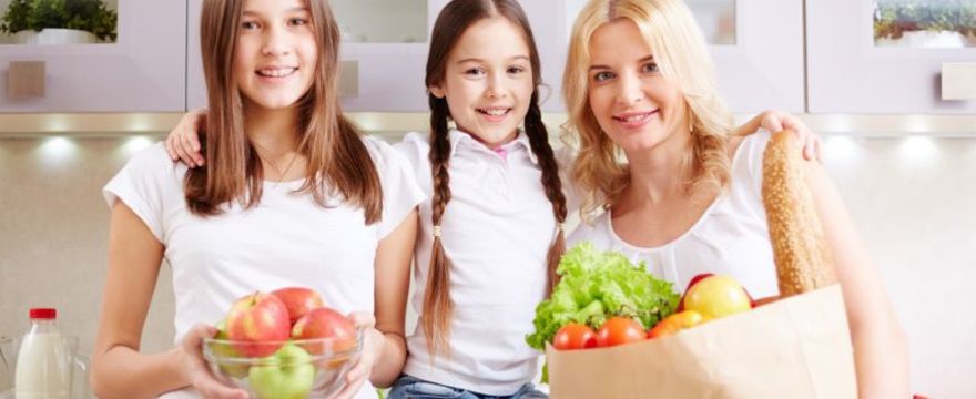 Gotowanie zbliża rodzinę – zachęcajmy dzieci do wspólnych chwil w kuchni